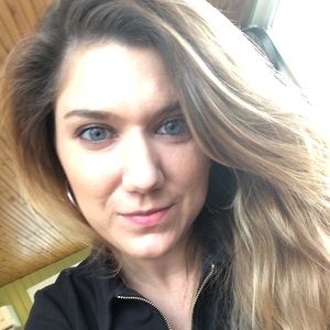 Meet your Posher, Jillian